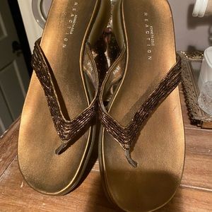 Size 8.5 Kenneth Cole Reaction beaded sandals